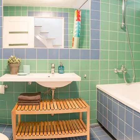 Cathedral Sq. - Odminiu Str.