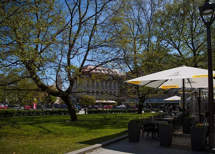 Cathedral Sq. - Odminiu Str. * Vilnius