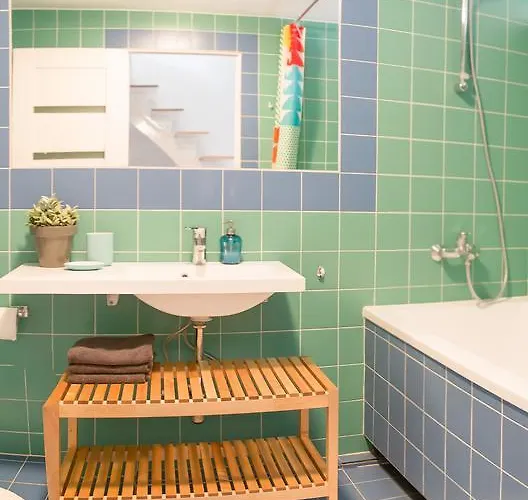 Cathedral Sq. - Odminiu Str.