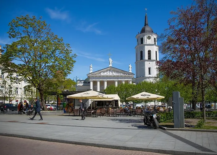 Cathedral Sq. - Odminiu Str. アパート