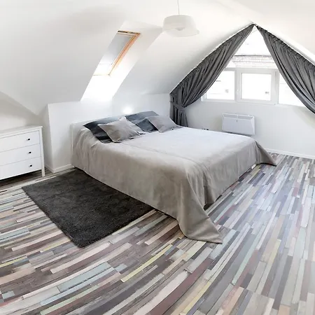 Cathedral Sq. - Odminiu Str. Vilnius